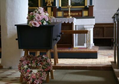 Skab en smuk og personlig afsked med fokus på genbrug